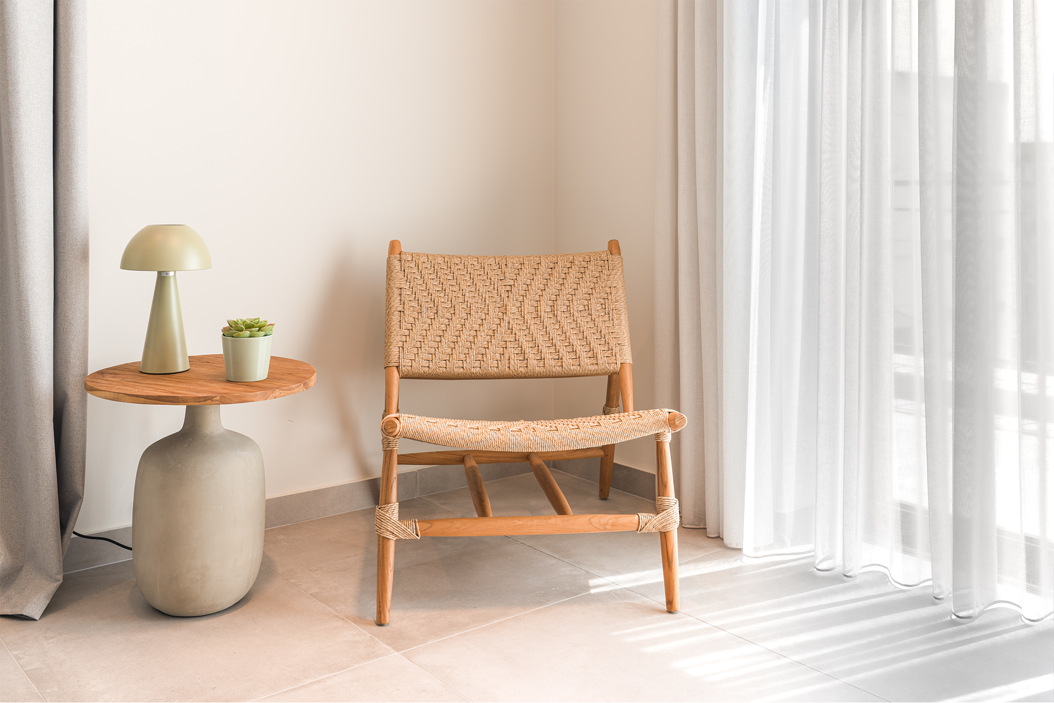 Φωτογράφιση Airbnb Διαμερίσματος – Ermou 55 Hives H2